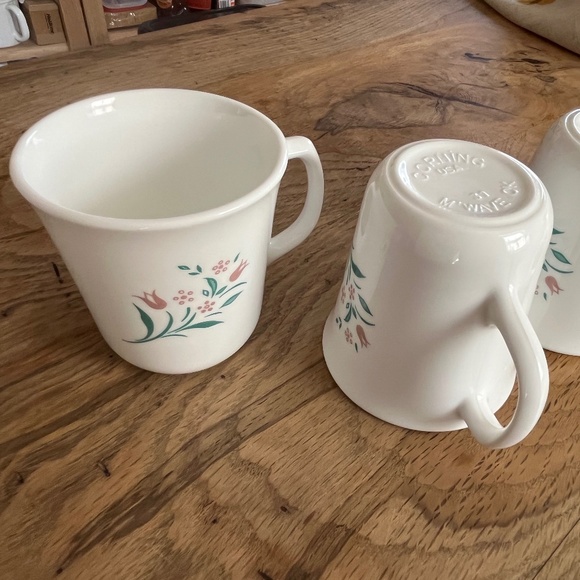 Vintage Corning USA mug set of 4 Pink and Green Tulip Pattern Rosemarie - Picture 4 of 8